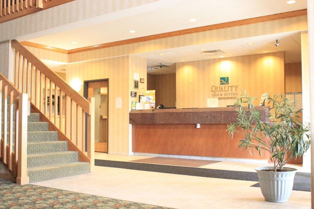 Quality Inn & Suites Lodi I-90 Bagian luar foto