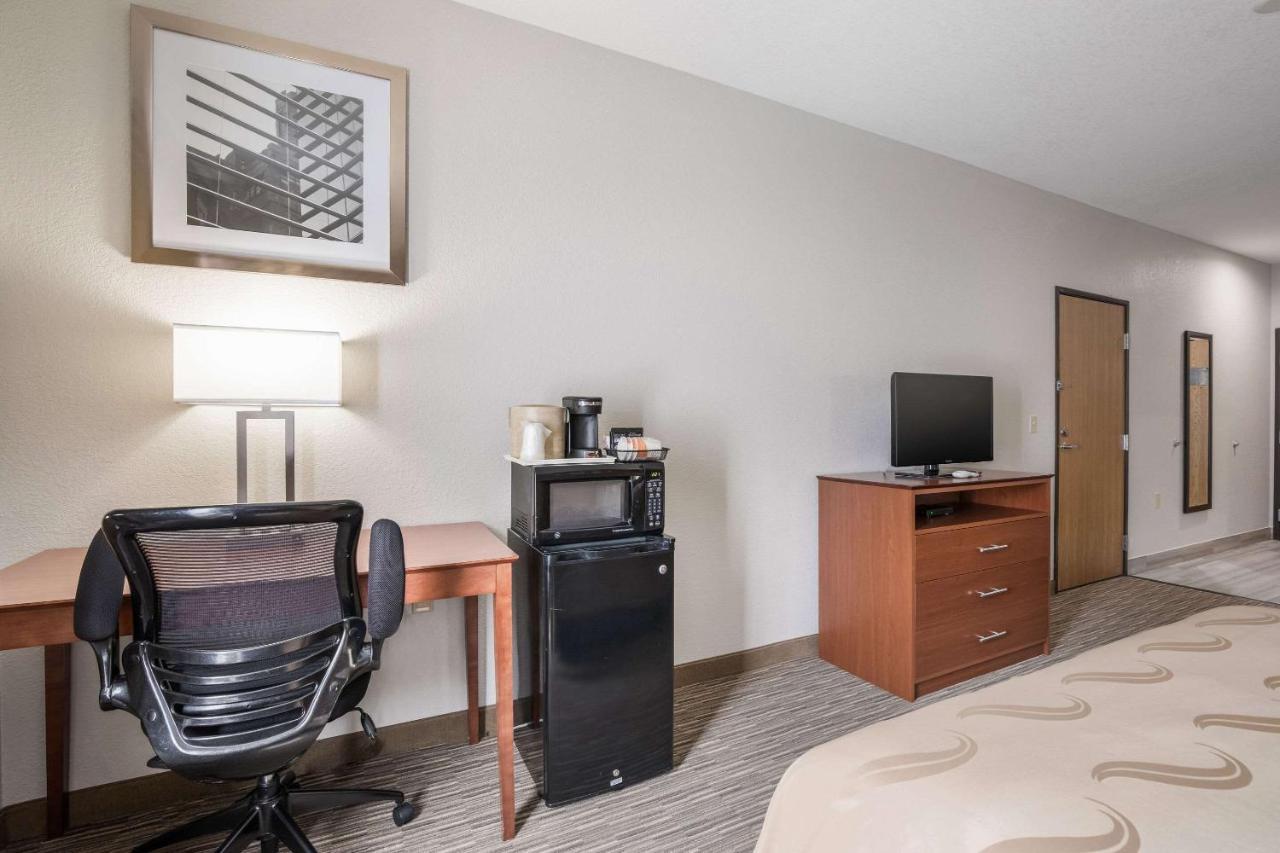 Quality Inn & Suites Lodi I-90 Bagian luar foto